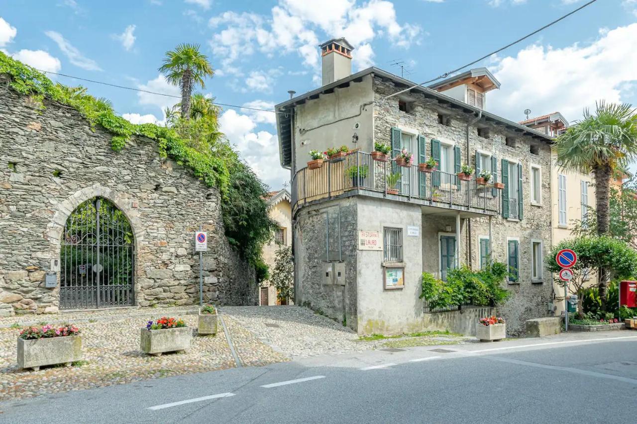 Castle&Lake Rezzonico Bagian luar foto